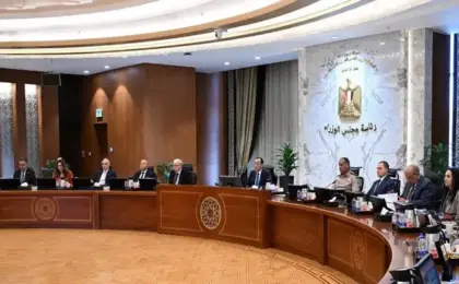 “الوزراء” يوافق على استمرار العمل عن بُعد يوم الأحد من كل أسبوع خلال يوليو