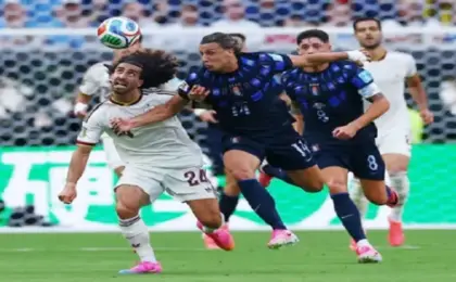 إسبانيا تهزم أوروجواى وتطيح بها من كأس العالم برفقة السعودية