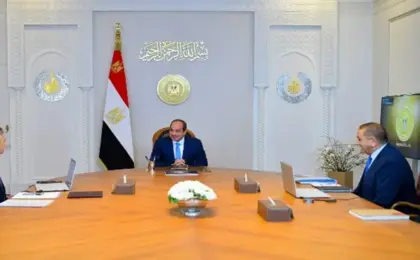 الرئيس السيسى يدعو لمواصلة توطين صناعة الوحدات البحرية دعمًا لقناة السويس والموانئ