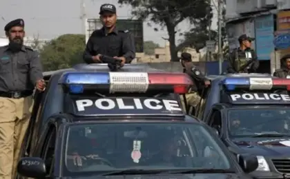 مقتل 3 من قوات الرينجرز و3 مهاجمين فى هجوم على مقر أمنى بكراتشى بباكستان