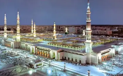 هيئة شؤون الحرمين: مواصلة تقديم خدمات ميدانية متكاملة لزوار المسجد النبوى