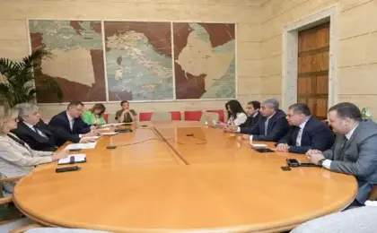 وزير السياحة يبحث مع نظيره الإيطالى تعزيز التعاون المشترك ودفع مزيد من التدفقات السياحية إلى مصر