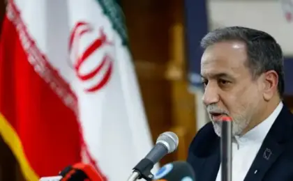 وسط توتر مع أميركا.. وزير الخارجية الإيرانى يصل بغداد