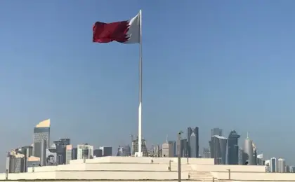الداخلية القطرية تعلن استشهاد مواطن وإصابة مقيم إثر شظايا حادثة بحرية