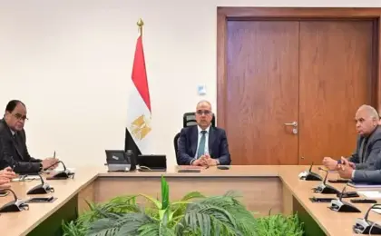 وزير الرى يتابع جاهزية أجهزة الوزارة للتعامل مع الأزمات والطوارئ