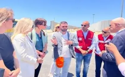وفد من النواب الهولندى يتفقد معبر رفح البرى ويشيد بالجهود المصرية لدعم الاستقرار بالمنطقة