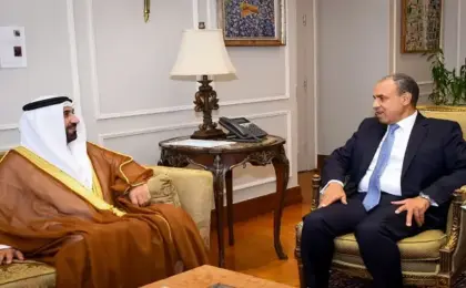 وزير الخارجية يبحث مع رئيس البرلمان العربى سبل تعزيز العمل العربى المشترك