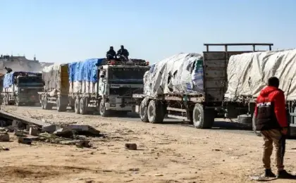 بريطانيا تحث إسرائيل على الوفاء بالتزاماتها والسماح بوصول المساعدات لغزة