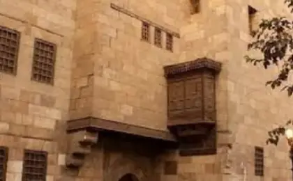 بيت العينى ينظم ورشة “القاهرة.. 1057 عام حضارة” احتفالاً بعيدها القومى