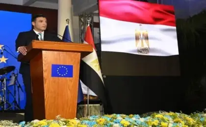 وزير الصناعة: “مرسيدس بنز” لها حضور قوى وعلاقة وطيدة بالسوق المصرى