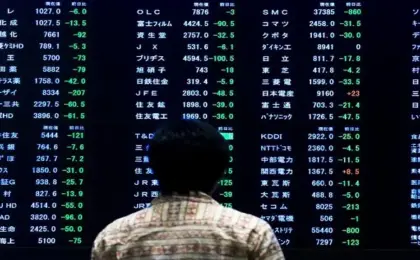 الأسهم الآسيوية تتراجع مع عودة رهانات رفع الفائدة الأمريكية وتصاعد التوترات مع إيران