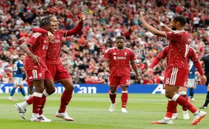 ليفربول يبحث عن أول انتصاراته في الدوري الإنجليزي أمام نوتنجهام فورست
