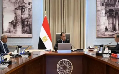 رئيس الوزراء يتابع ملفات عمل المركز الوطنى لتخطيط استخدامات أراضى الدولة