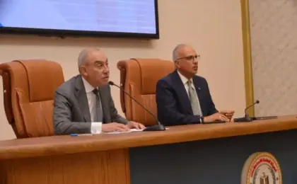 خلال جلسة مع المراسلين الأجانب.. وزير الري يستعرض بالأرقام حقيقة الوضع المائي في مصر وحوض النيل