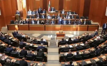 البرلمان اللبنانى يجدد الثقة بحكومة نواف سلام بـ68 صوتا مقابل 12 وامتناع نائبين