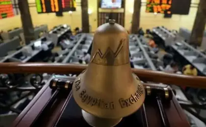 أداء متراجع بمؤشرات البورصة المصرية عند الإغلاق