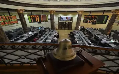 تراجع جماعى بمؤشرات البورصة لدى إغلاق تعاملات اليوم