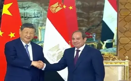 السيسى يعلن تدشين المرحلة الثالثة من توسعات المنطقة الصناعية المصرية الصينية بالمنطقة الاقتصادية لقناة السويس