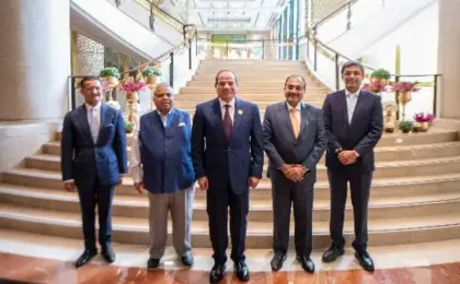 الرئيس السيسي يلتقى بعدد من الرؤساء التنفيذيين لكبرى الشركات الهندية على هامش مشاركته في قمة دول “البريكس”