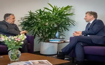 الأمين العام للجامعة العربية يبحث مع مسئول أممى جهود الأمم المتحدة فى المجال الإنسانى