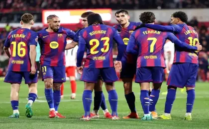 برشلونة يطارد إنجازًا تاريخيًا أمام راسينج فى الدورى الإسبانى