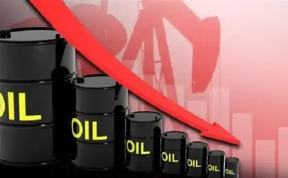النفط يتراجع بعد قفزة 4% مع استمرار الغموض بشأن محادثات أمريكا وإيران