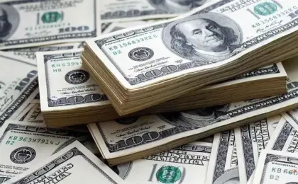 الدولار قرب أعلى مستوى فى شهرين مع تصاعد رهانات رفع الفائدة الأمريكية