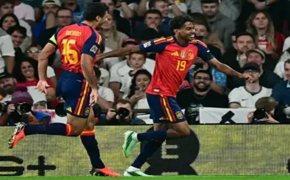 إسبانيا تواصل التألق وتهزم كرواتيا برباعية في دوري الأمم الأوروبية