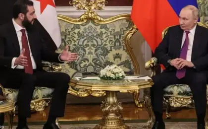 الشرع يكشف تفاصيل اتفاقه مع روسيا لتقليص وجودها العسكرى