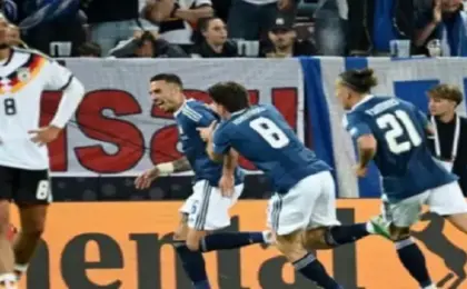 فوز مفاجئ لليونان على ألمانيا 1-0 وفوز البرتغال على النرويج 2-1 بدورى أبطال أوروبا