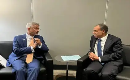 وزير الخارجية يلتقى نظيره الهندى لبحث سبل تعزيز العلاقات الثنائية