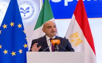 رئيس الهيئة العامة للمنطقة الاقتصادية لقناة السويس يستعرض فرص التعاون والاستثمار مع الشركات الإيطالية