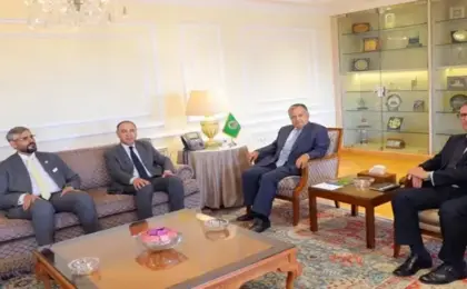 نبيل فهمى يؤكد ثوابت الجامعة العربية لدعم وحدة واستقرار ليبيا