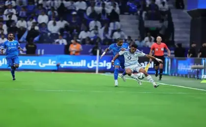 أول سقوط للزعيم.. نيوم يصعق الهلال بثنائية نظيفة في الدوري السعودي