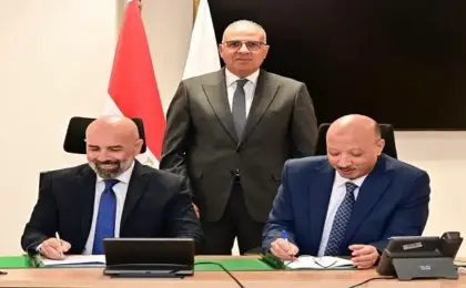 وزير الرى يشهد توقيع اتفاقية بين قطاع شؤون مياه النيل والجامعة الأمريكية بالقاهرة