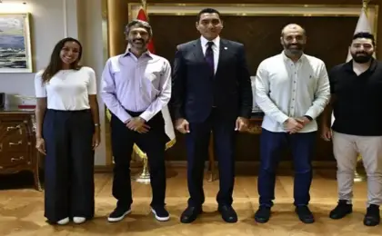 وزير الشباب والرياضة يبحث مع شركة متخصصة سبل تطوير إدارة وتشغيل الأندية الرياضية