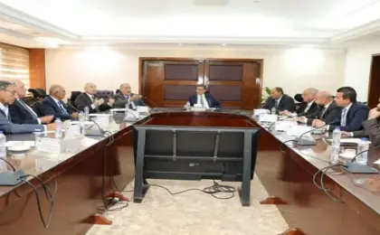 وزير الزراعة يبحث مع غرفة استصلاح الأراضى الصحراوية سبل دعم الاستثمار الزراعى وتذليل العقبات أمام القطاع الخاص