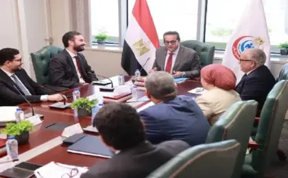 وزير الصحة يبحث مع رئيس مجلس إدارة “إليفيت” تعزيز الشراكات والاستثمارات في القطاع الصحي