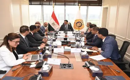 وزير الصناعة يبحث مع ممثلى شركة بيتى مصر للصناعات الغذائية موقف استثمارات الشركة حالياً