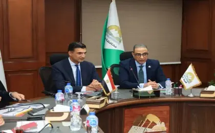 وزير الصناعة ومحافظ الجيزة يبحثان ملفات العمل وتقنين الأوضاع بمنطقتى جرزا وعرب أبوساعد