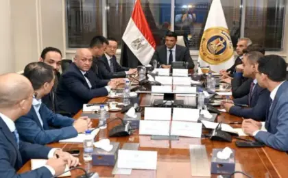 وزير الصناعة يؤكد ضرورة بناء هوية للأثاث المصري وزيادة الربط بين المصممين والمصنعين