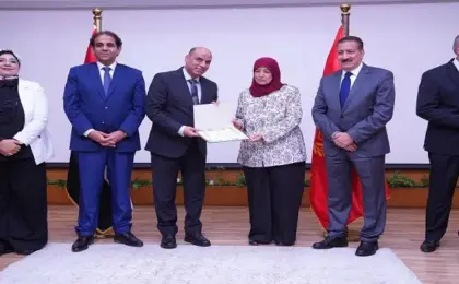 وزير العمل لأهالى بورسعيد: فرص العمل وانخفاض البطالة ثمرة المشروعات العملاقة والمناخ الاستثمارى الآمن