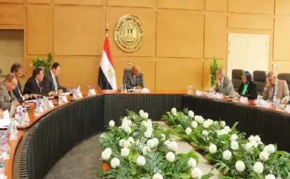 وزير الكهرباء يتابع مع للجنة الاستراتيجية تأمين الشبكة القومية للكهرباء وضمان استدامة التغذية