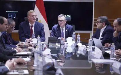 وزيرا التخطيط والبترول يتابعان مستجدات زيادة الإنتاج وتنمية الاستثمارات