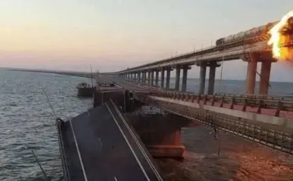 أوكرانيا: روسيا تلحق أضرارا بجسر مهم لتصدير الحبوب