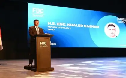 وزير الصناعة يؤكد أهمية التصنيع الذكى والتحول التكنولوجى لتعزيز تنافسية الصناعة المصرية