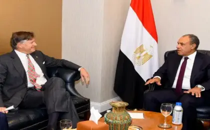وزير الخارجية يبحث مع نائب وزير الخارجية الأمريكى جهود مصر الرامية لدعم الحلول السياسية والدبلوماسية للأزمات الإقليمية