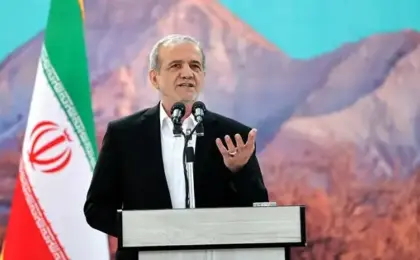 بزشكيان: إيران سترد بالمثل إذا التزمت أمريكا بالاتفاق المؤقت 