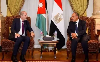 وزير الخارجية يعرب لنظيره الأردنى عن التضامن الكامل مع المملكة فى مواجهة الاعتداءات التى تمسّ أمنها وسيادتها