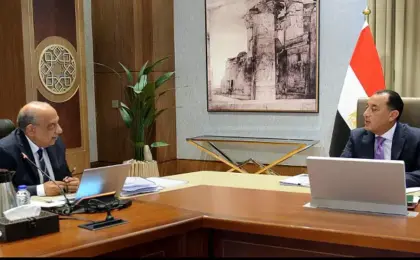 رئيس الوزراء يُتابع المشروعات والخطط الحالية والمستقبلية فى قطاع الطاقة الجديدة والمتجددة